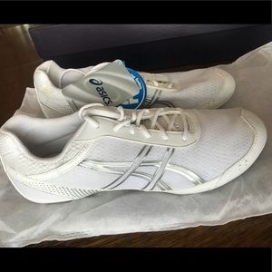 White Asics Gel-Ultralyte Cheer Shoes